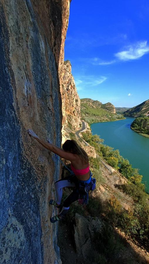 Cal Perico, Tourist And Climbing Apartament Camarasa 外观 照片